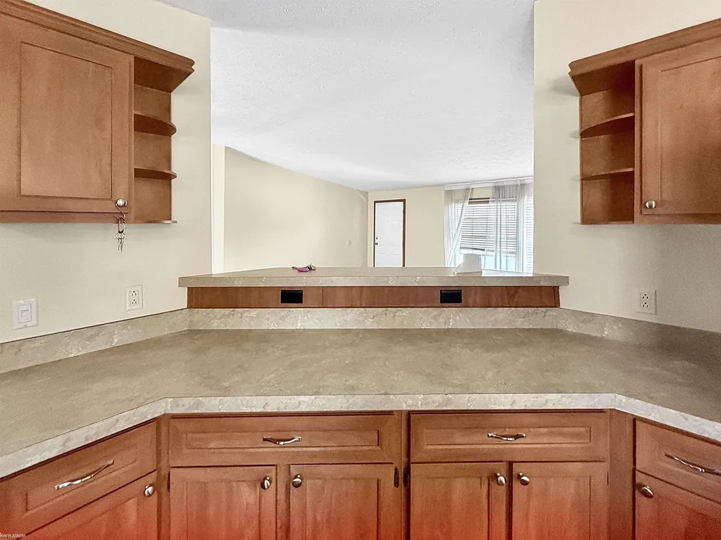 37037 Millstone Trail Lenox Township MI 48048