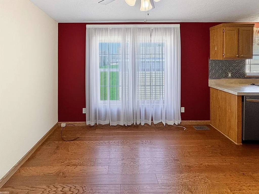 37037 Millstone Trail Lenox Township MI 48048