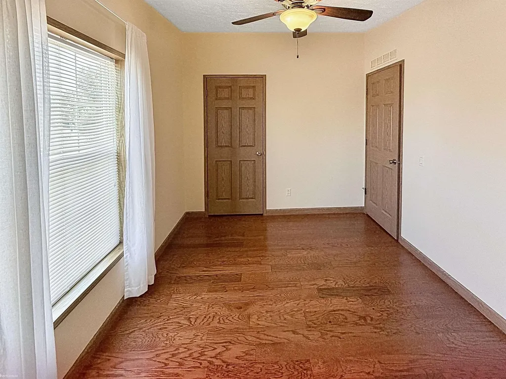 37037 Millstone Trail Lenox Township MI 48048
