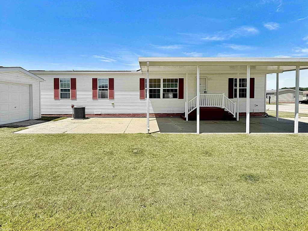 37037 Millstone Trail Lenox Township MI 48048
