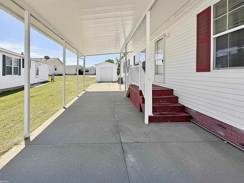 37037 Millstone Trail Lenox Township MI 48048