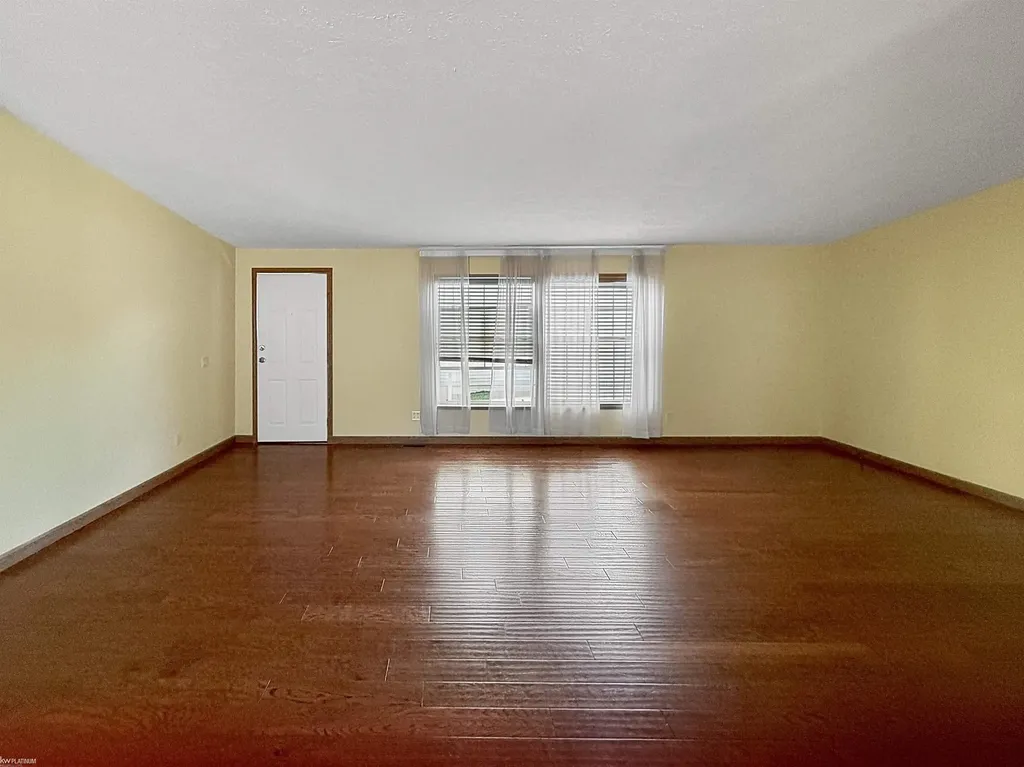 37037 Millstone Trail Lenox Township MI 48048