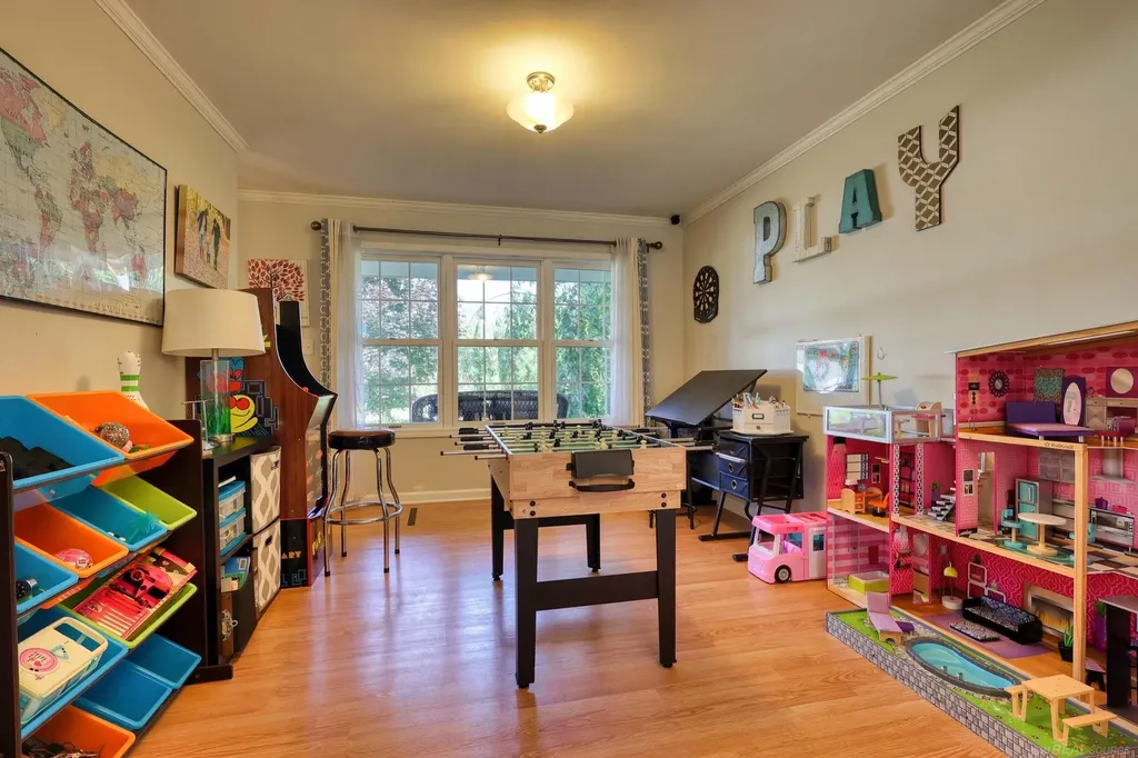 58748 Ruth Jean Street Washington Township MI 48094