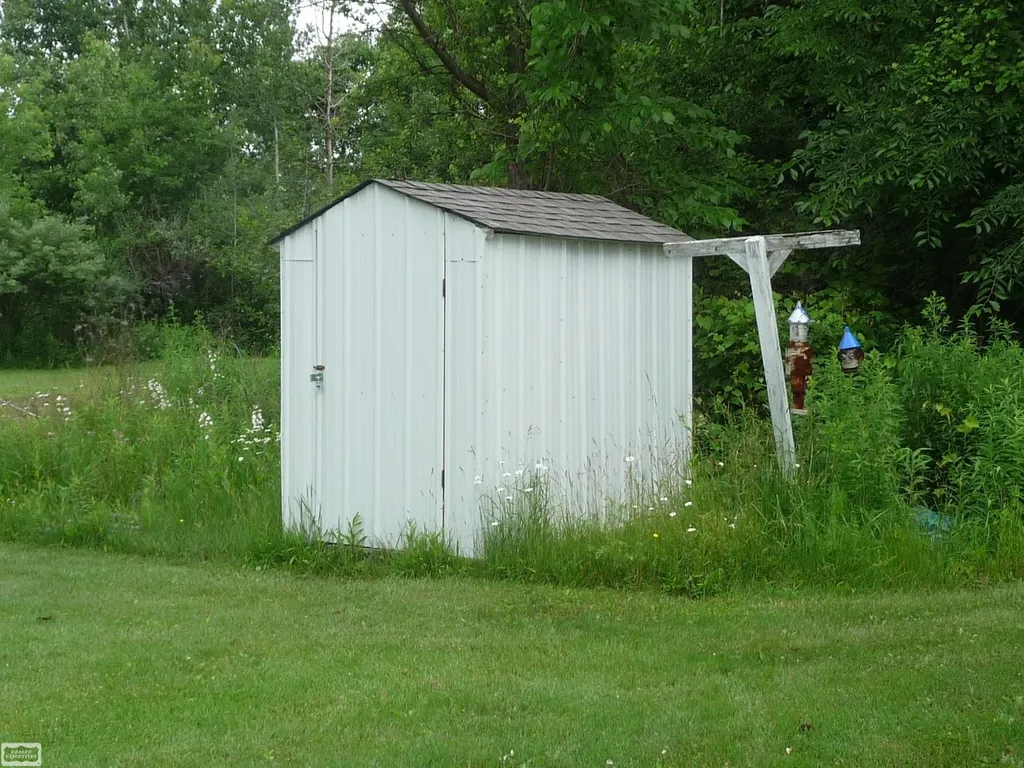 4382 Wall Road Port Huron City MI 48060