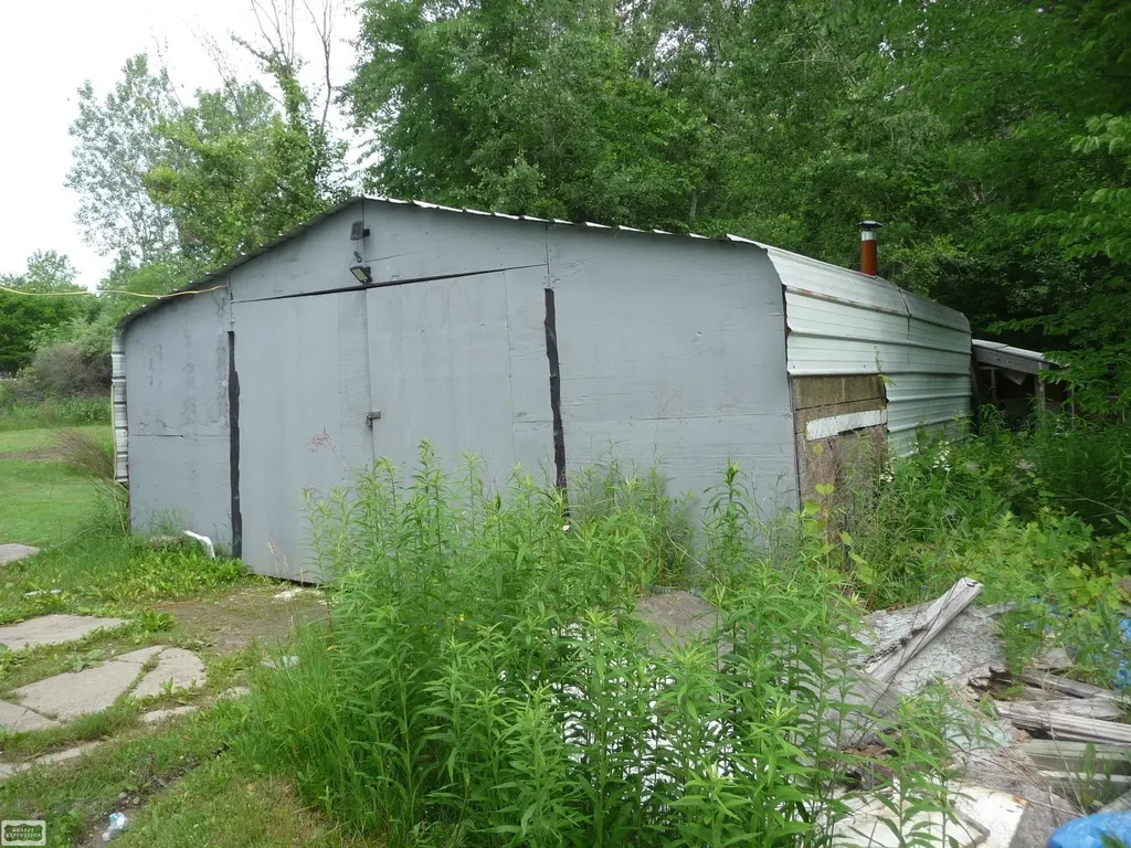 4382 Wall Road Port Huron City MI 48060
