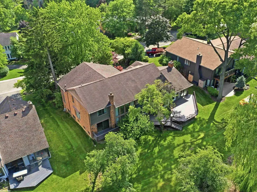 4677 Rolling Ridge Road West Bloomfield Charter Township MI 48323