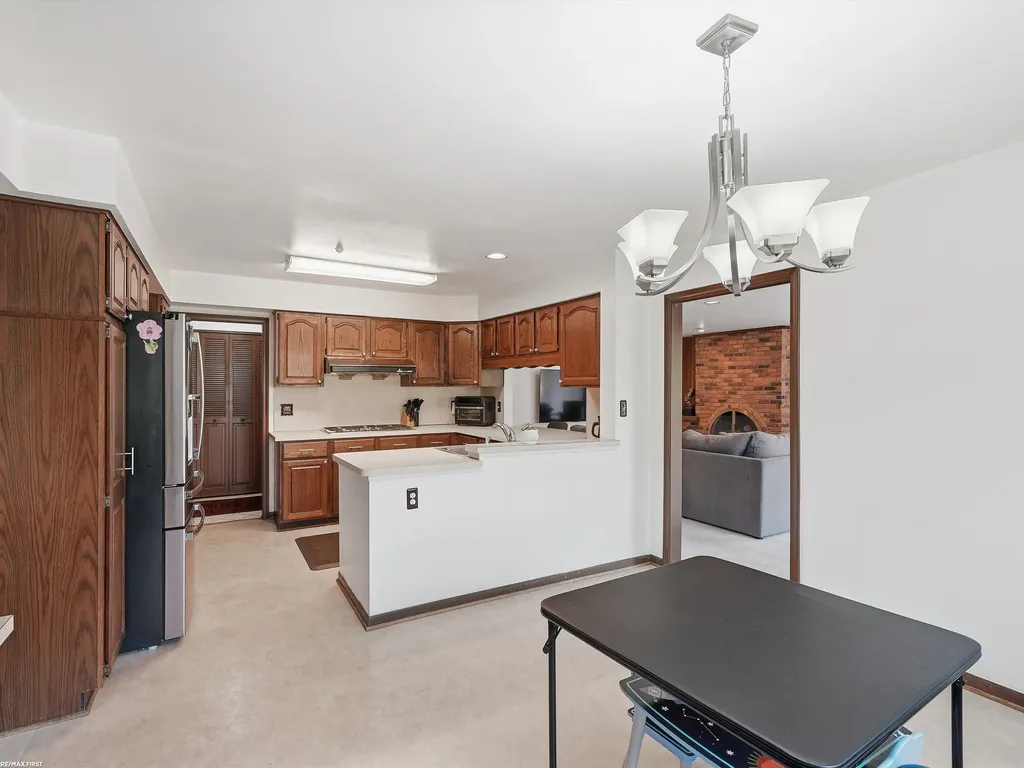 4677 Rolling Ridge Road West Bloomfield Charter Township MI 48323