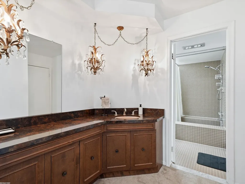 4677 Rolling Ridge Road West Bloomfield Charter Township MI 48323