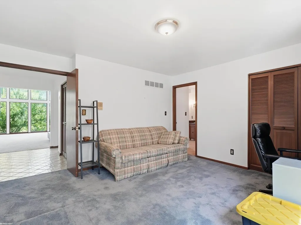 4677 Rolling Ridge Road West Bloomfield Charter Township MI 48323