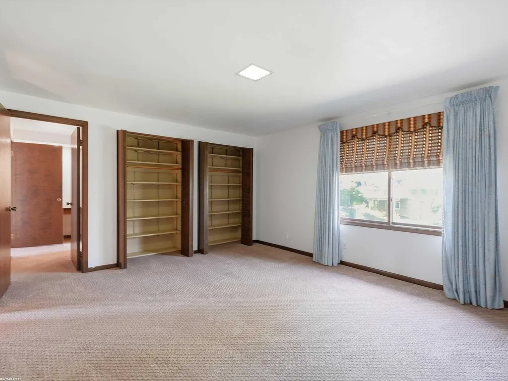 4677 Rolling Ridge Road West Bloomfield Charter Township MI 48323
