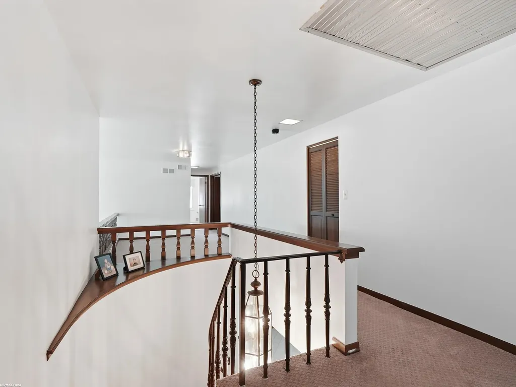 4677 Rolling Ridge Road West Bloomfield Charter Township MI 48323