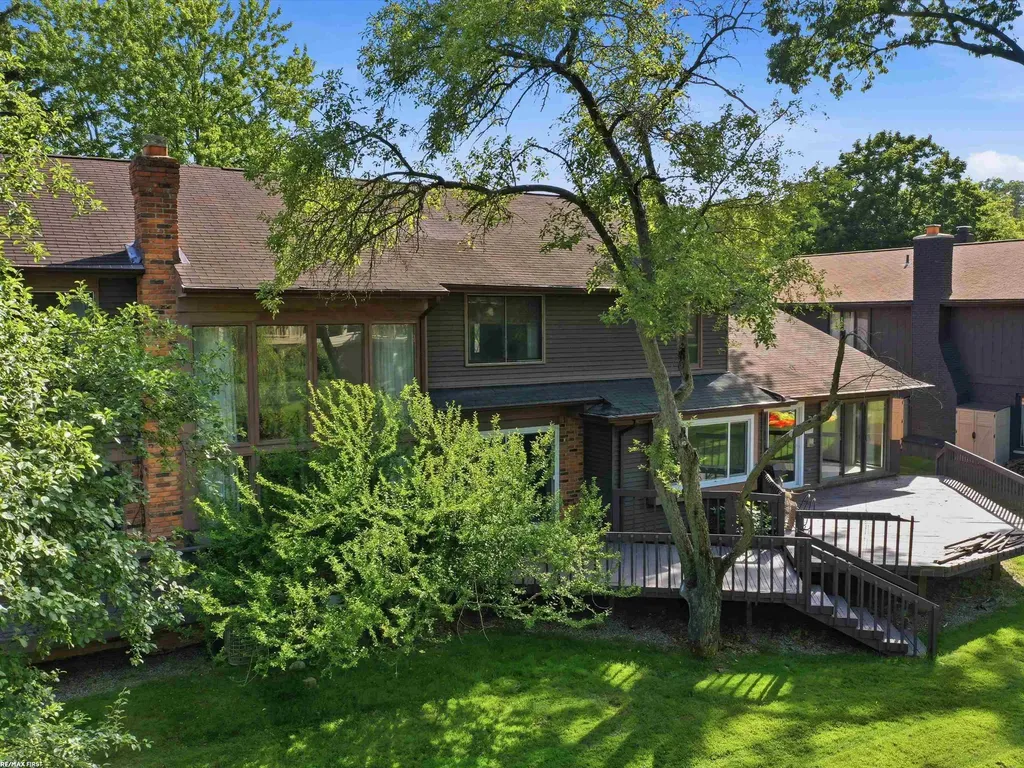 4677 Rolling Ridge Road West Bloomfield Charter Township MI 48323