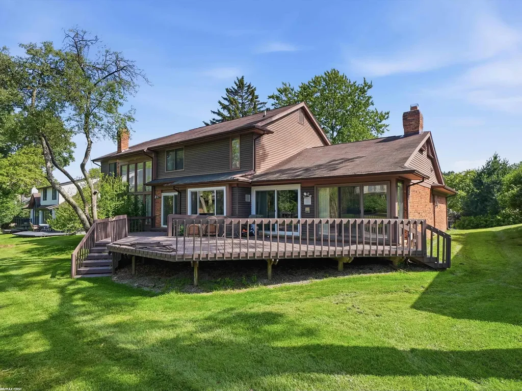 4677 Rolling Ridge Road West Bloomfield Charter Township MI 48323
