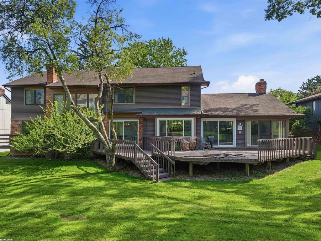 4677 Rolling Ridge Road West Bloomfield Charter Township MI 48323