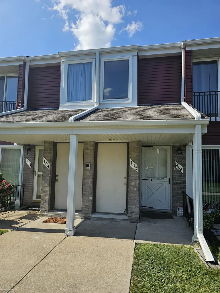 405 Sunset Lane St. Clair Shores City MI 48082