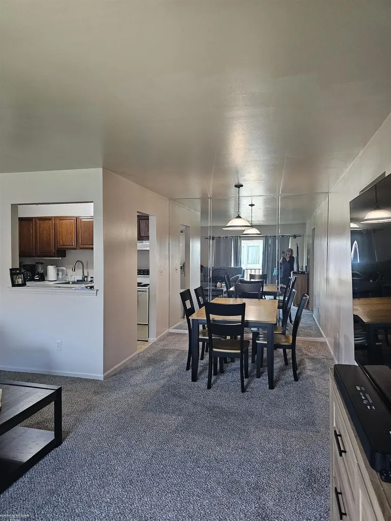 405 Sunset Lane St. Clair Shores City MI 48082