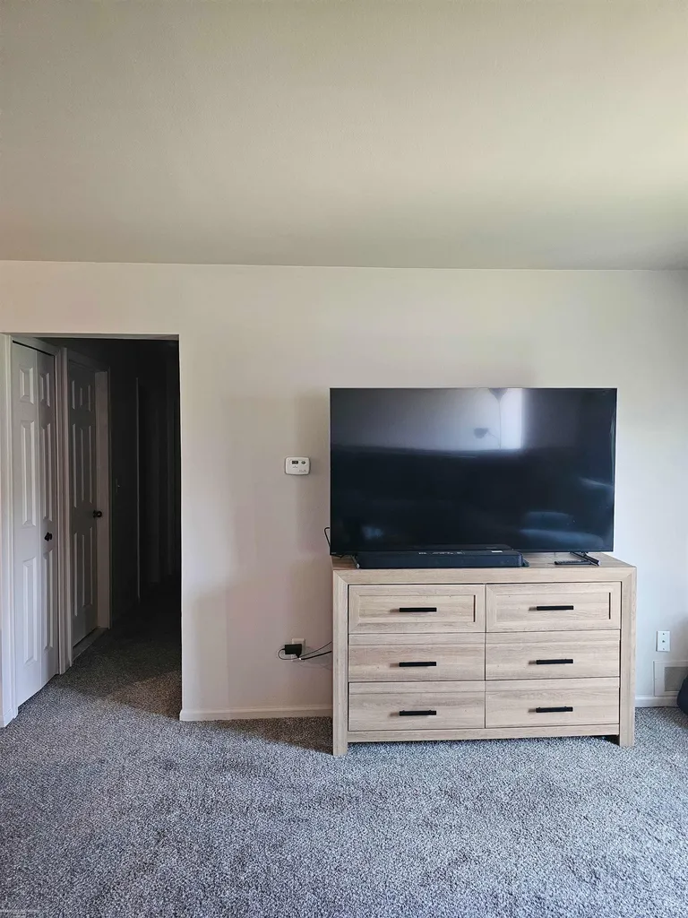 405 Sunset Lane St. Clair Shores City MI 48082
