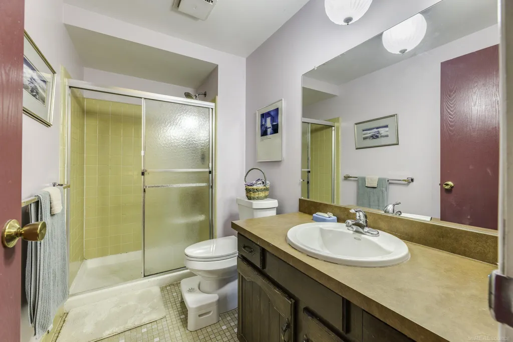 1832 Burning Bush Court Rochester Hills City MI 48309