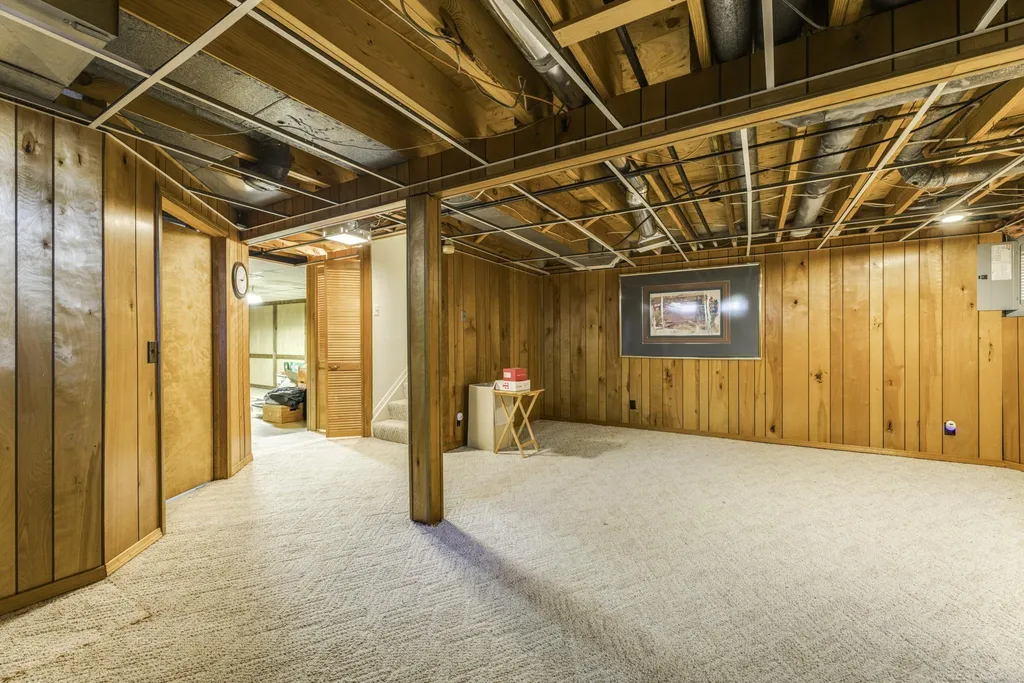 1832 Burning Bush Court Rochester Hills City MI 48309