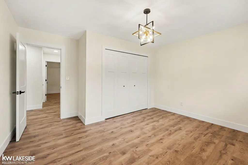 2837 Sherbourne Drive Troy City MI 48083