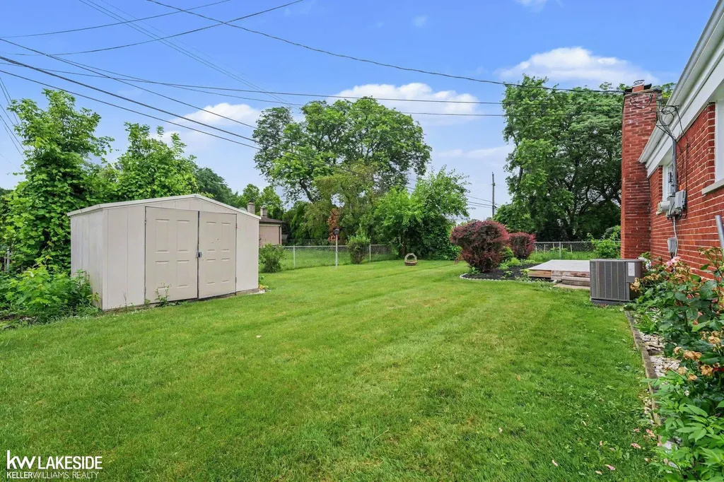 2837 Sherbourne Drive Troy City MI 48083