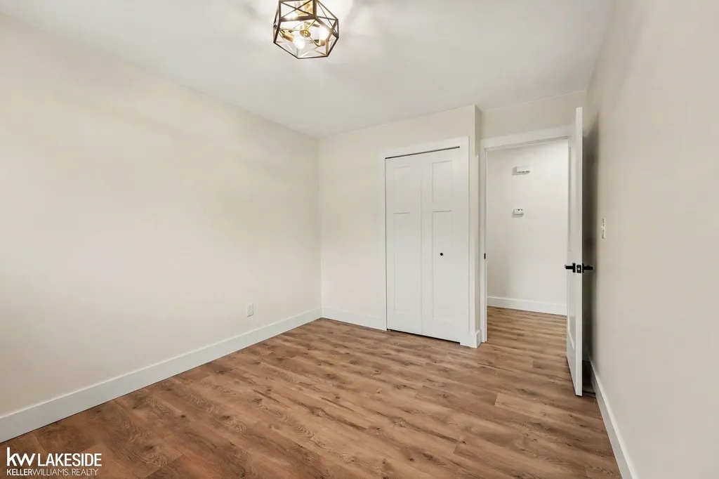 2837 Sherbourne Drive Troy City MI 48083