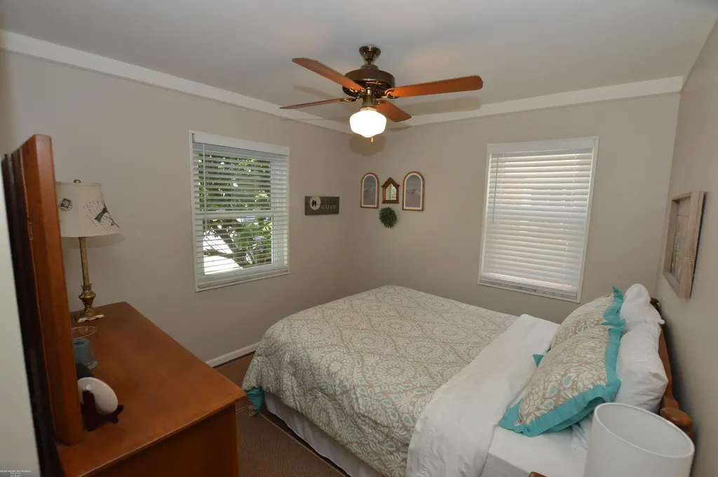 27182 Leroy Street Roseville City MI 48066