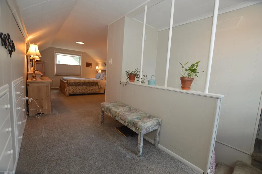 27182 Leroy Street Roseville City MI 48066