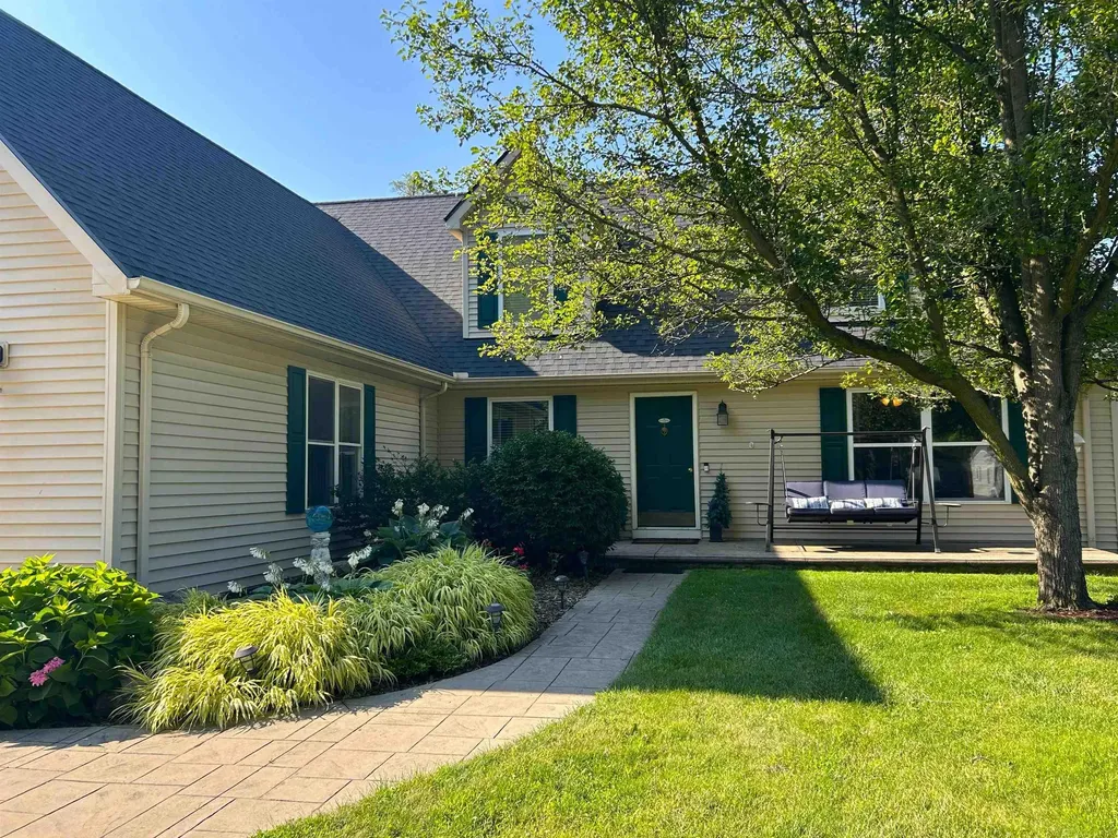 2048 Collins Avenue Shelby Charter Township MI 48317