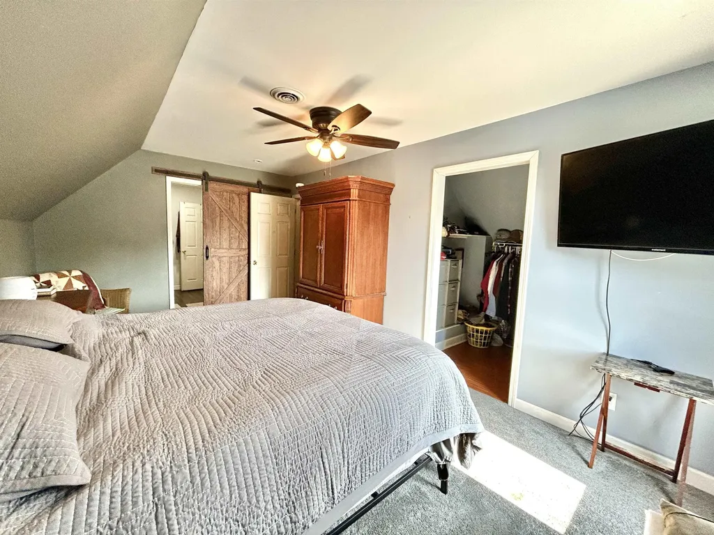 2048 Collins Avenue Shelby Charter Township MI 48317