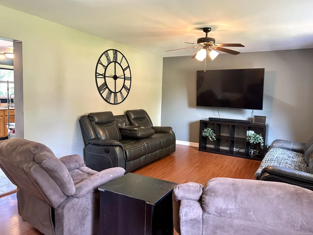 2048 Collins Avenue Shelby Charter Township MI 48317