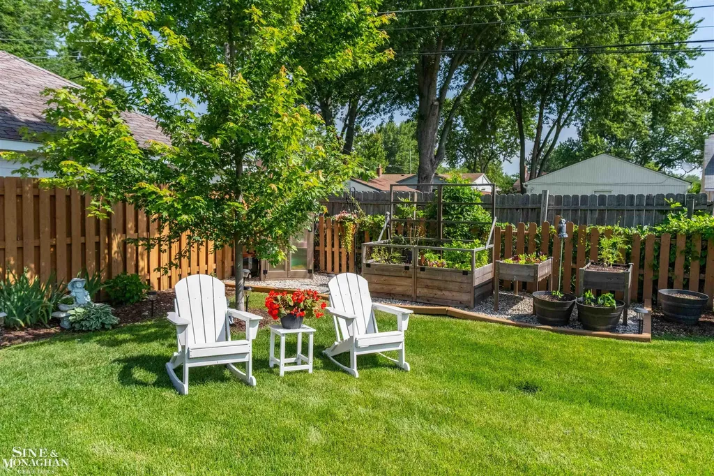 23607 Recreation Street St. Clair Shores City MI 48082