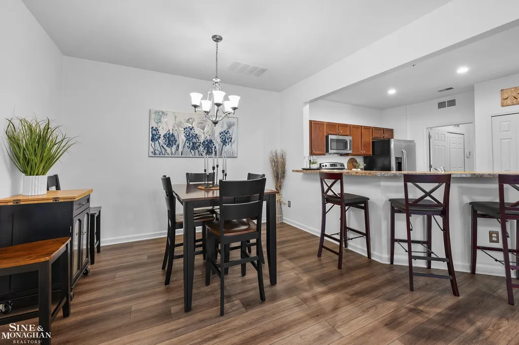 29981 Fox Run Circle Warren City MI 48092