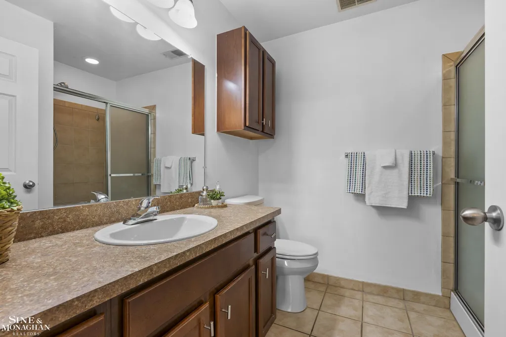 29981 Fox Run Circle Warren City MI 48092