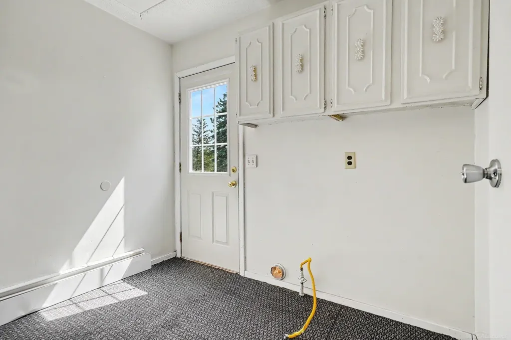 1944 E River Road Kawkawlin Township MI 48631