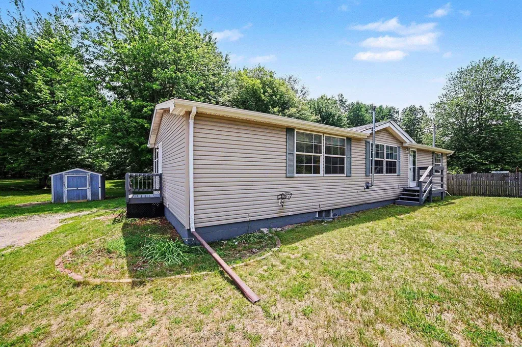 1717 W Townline 16 Road Garfield Township MI 48650