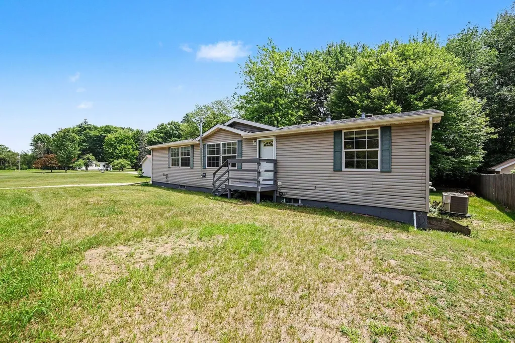 1717 W Townline 16 Road Garfield Township MI 48650