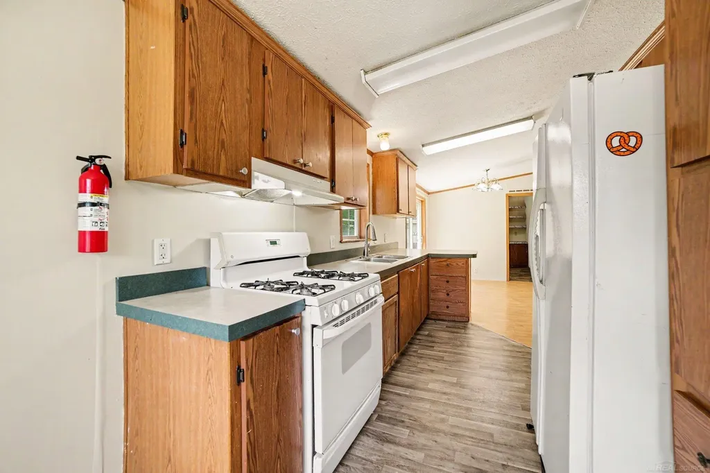 1717 W Townline 16 Road Garfield Township MI 48650