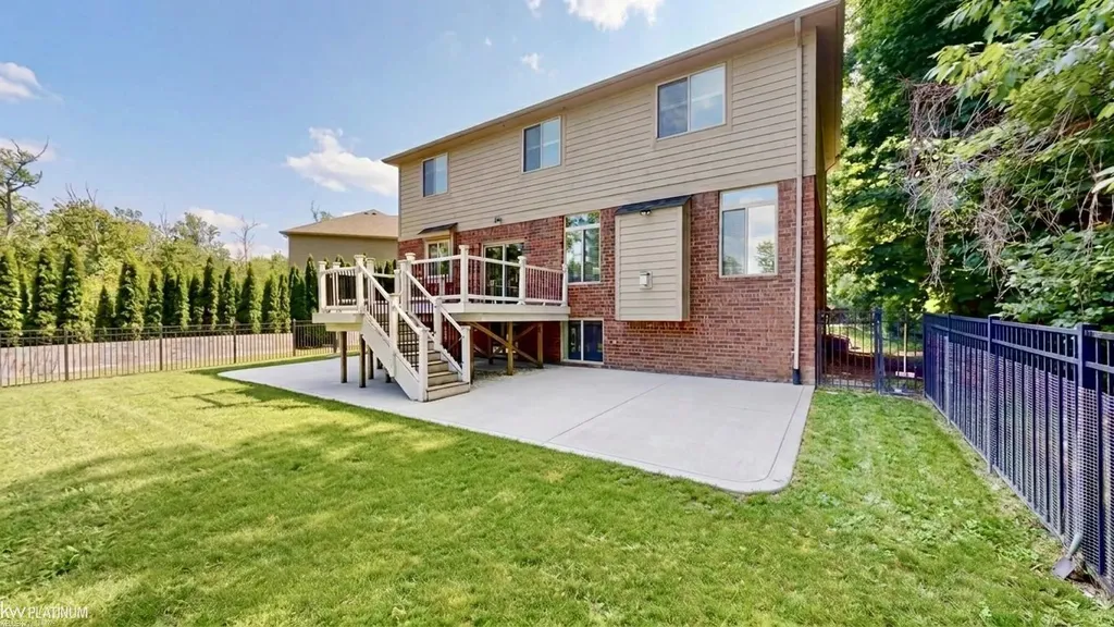 4308 Hawks Nest Road Shelby Charter Township MI 48317