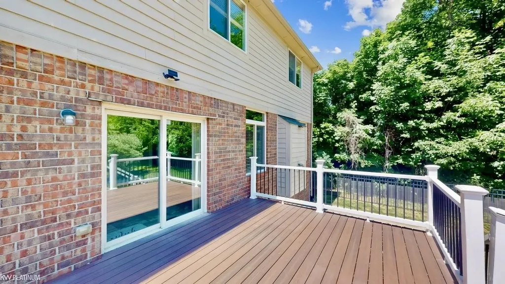 4308 Hawks Nest Road Shelby Charter Township MI 48317