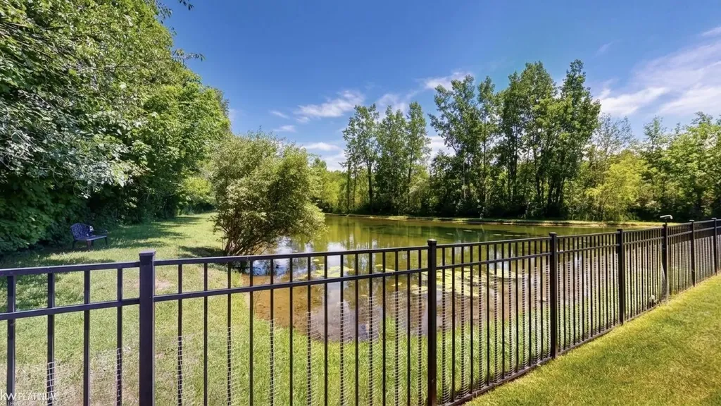 4308 Hawks Nest Road Shelby Charter Township MI 48317