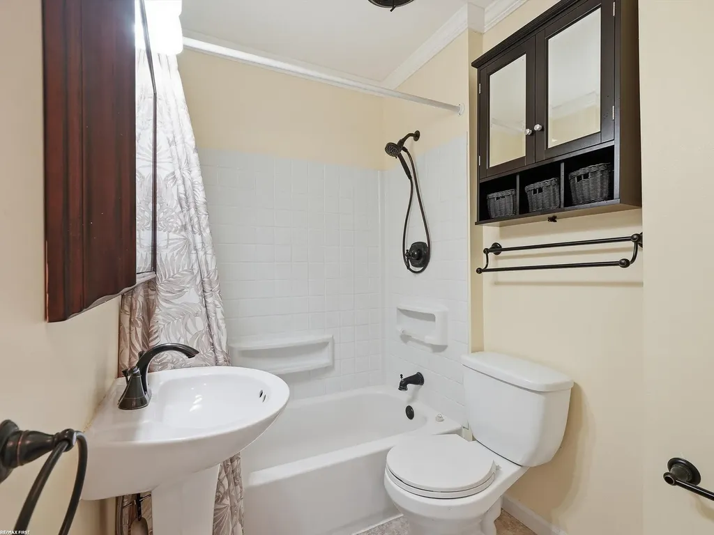 27320 Lawnwood Street Roseville City MI 48066