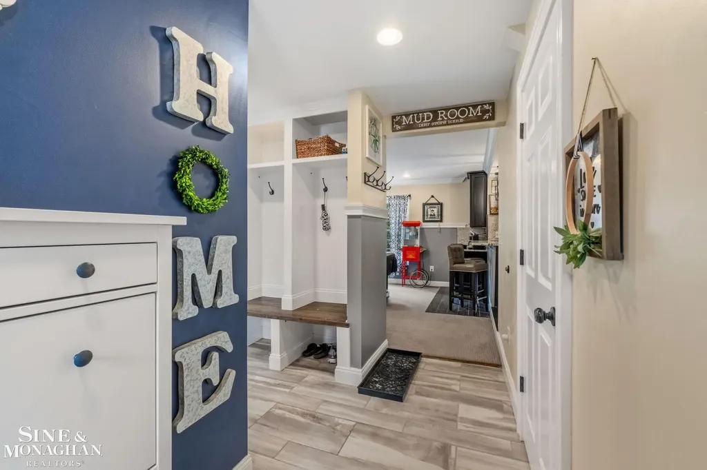 580 Hampton Road Grosse Pointe Woods City MI 48236