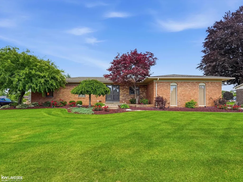 54416 Blue Cloud Drive Shelby Charter Township MI 48315
