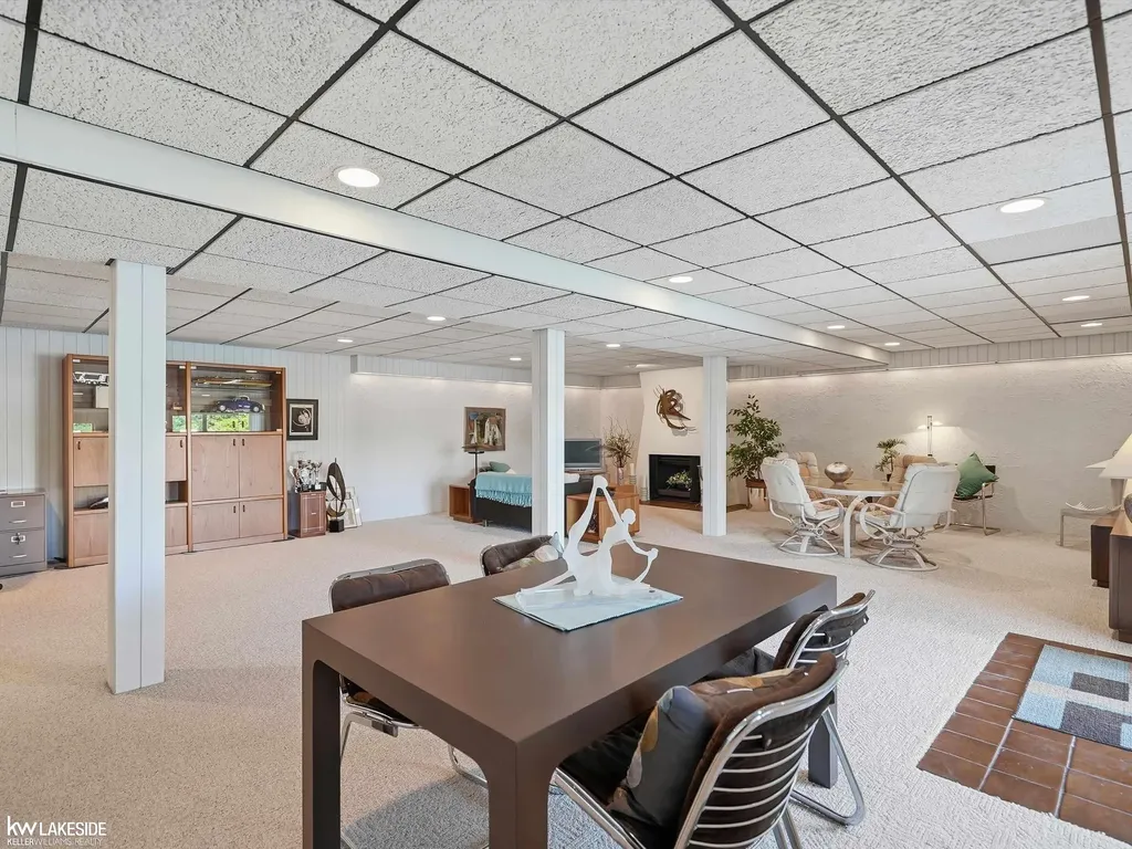 54416 Blue Cloud Drive Shelby Charter Township MI 48315