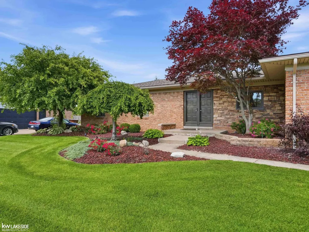 54416 Blue Cloud Drive Shelby Charter Township MI 48315