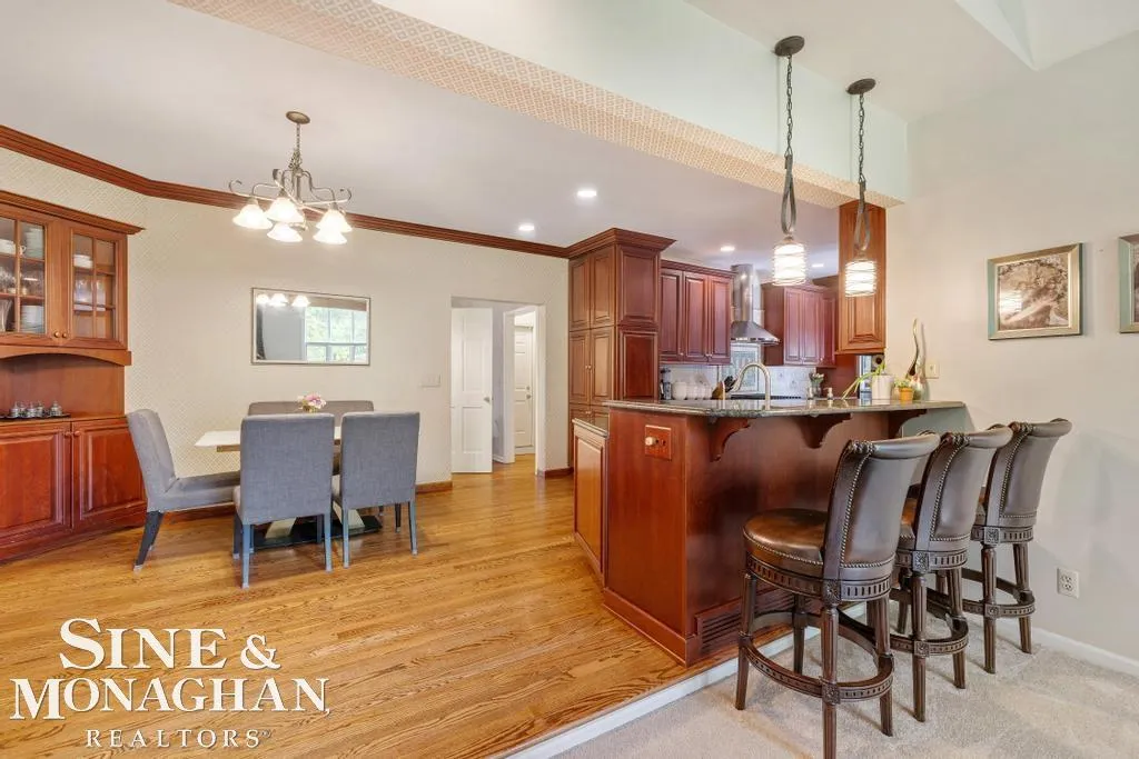 1045 Whittier Road Grosse Pointe Park City MI 48230