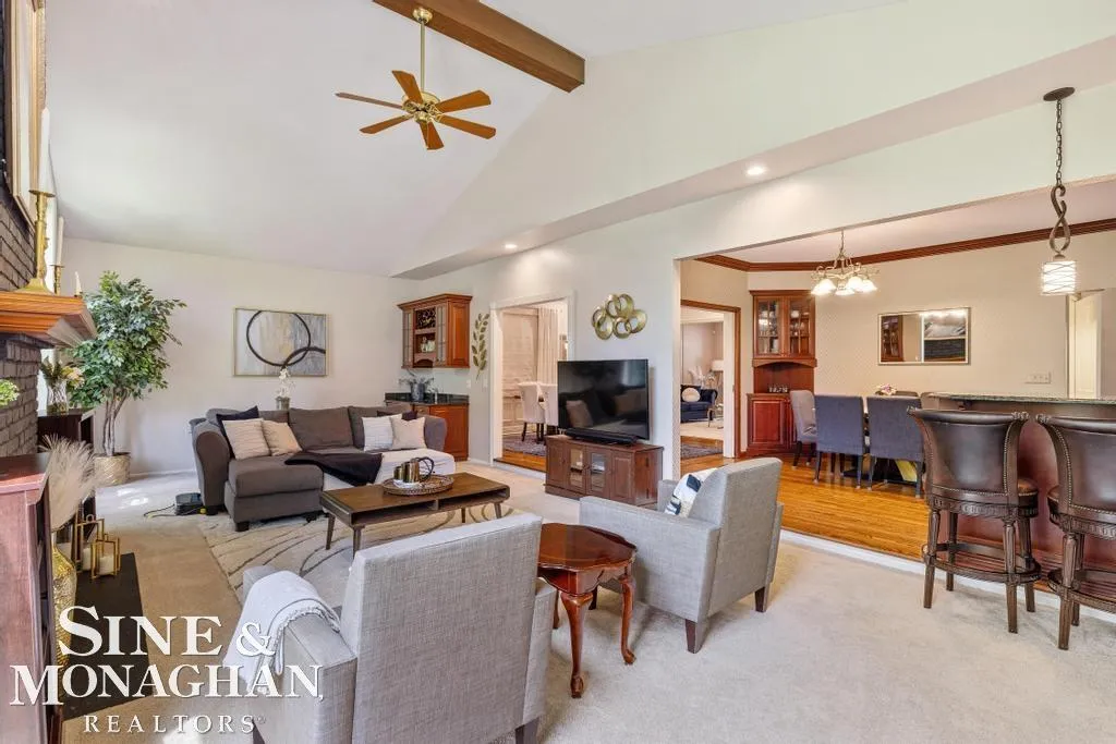 1045 Whittier Road Grosse Pointe Park City MI 48230