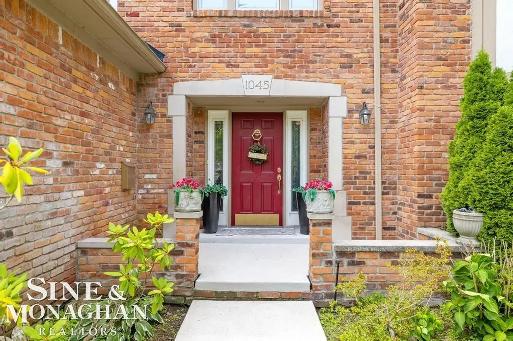 1045 Whittier Road Grosse Pointe Park City MI 48230