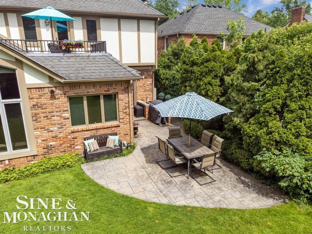 1045 Whittier Road Grosse Pointe Park City MI 48230